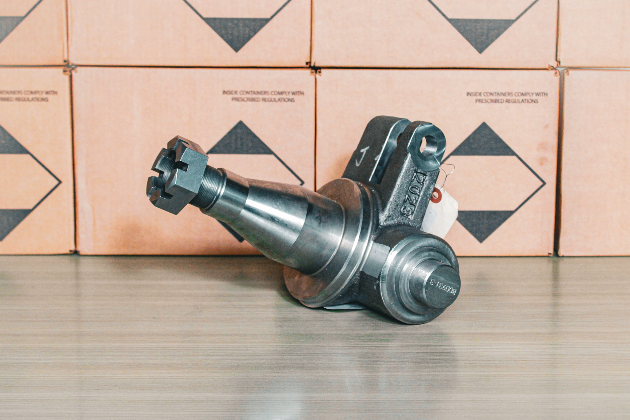 B00931 3 STEER KNUCKLE