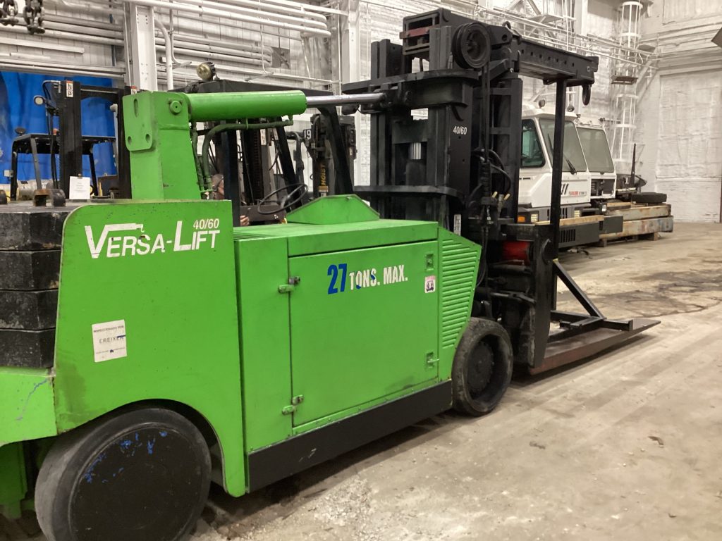 Versalift 40/60 beford rebuild