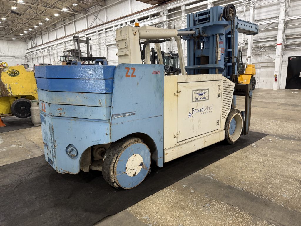 Rear three quarter view of the Versa Lift 40/60 before refurbishment.