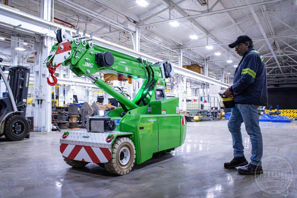 Compact cranes operating in tight industrial spaces