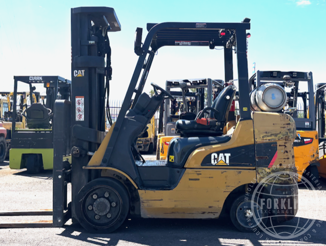2016 CAT 2C6000