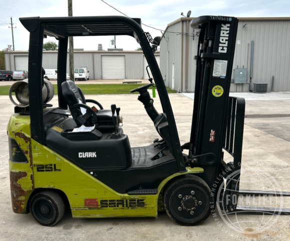 2020 Clark S25CL