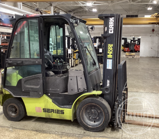 2022 CLARK S30D 2022 CLARK S30D