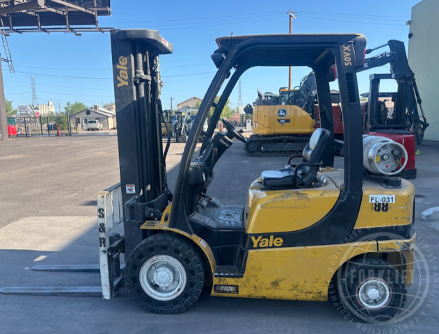 2011 YALE GLP050VX