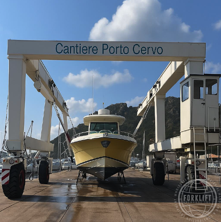 1976 De Nicola Boat Hoist Elidra 40 Ton 1976 De Nicola Boat Hoist Elidra 40 Ton