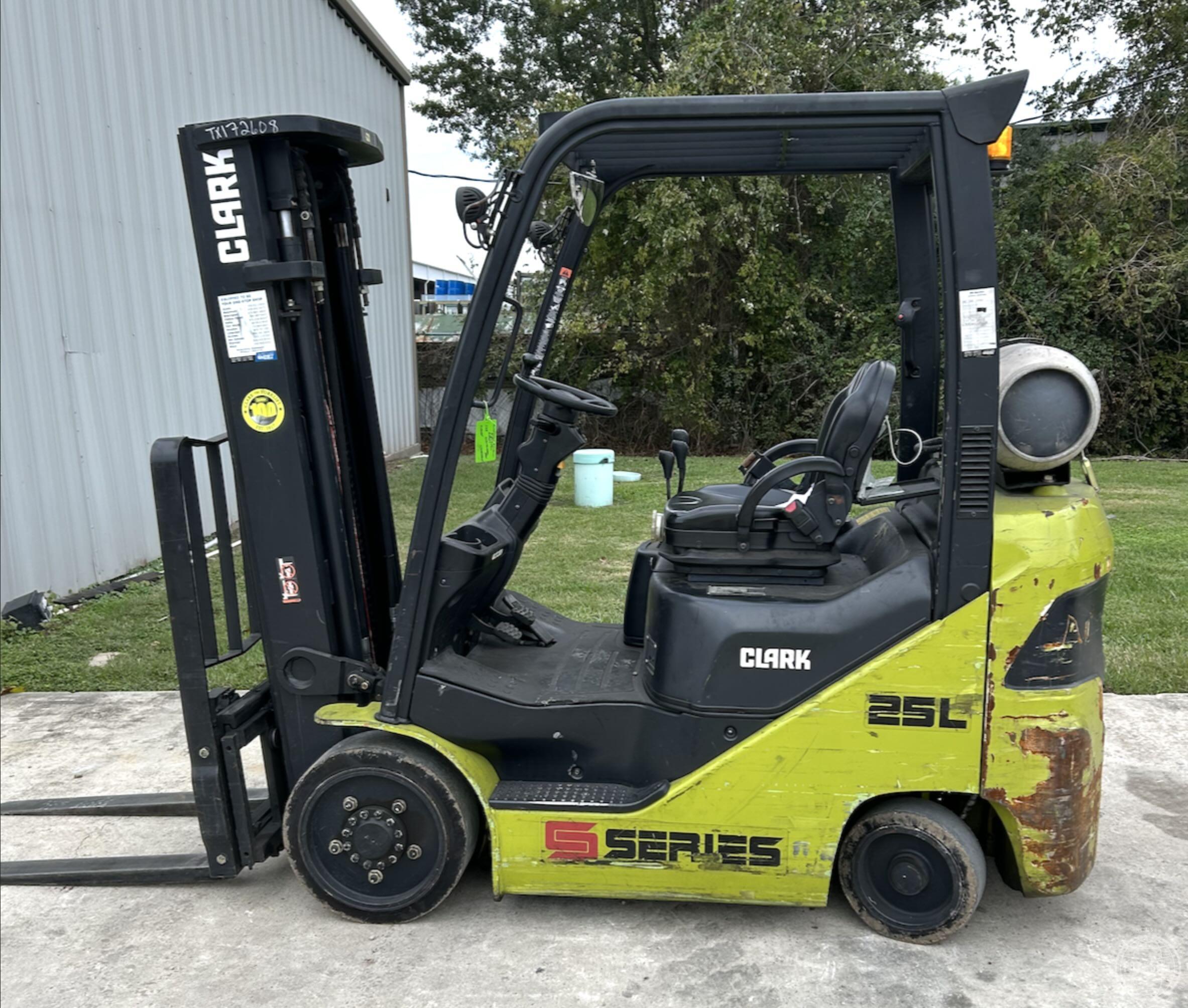 2020 Clark S25CL