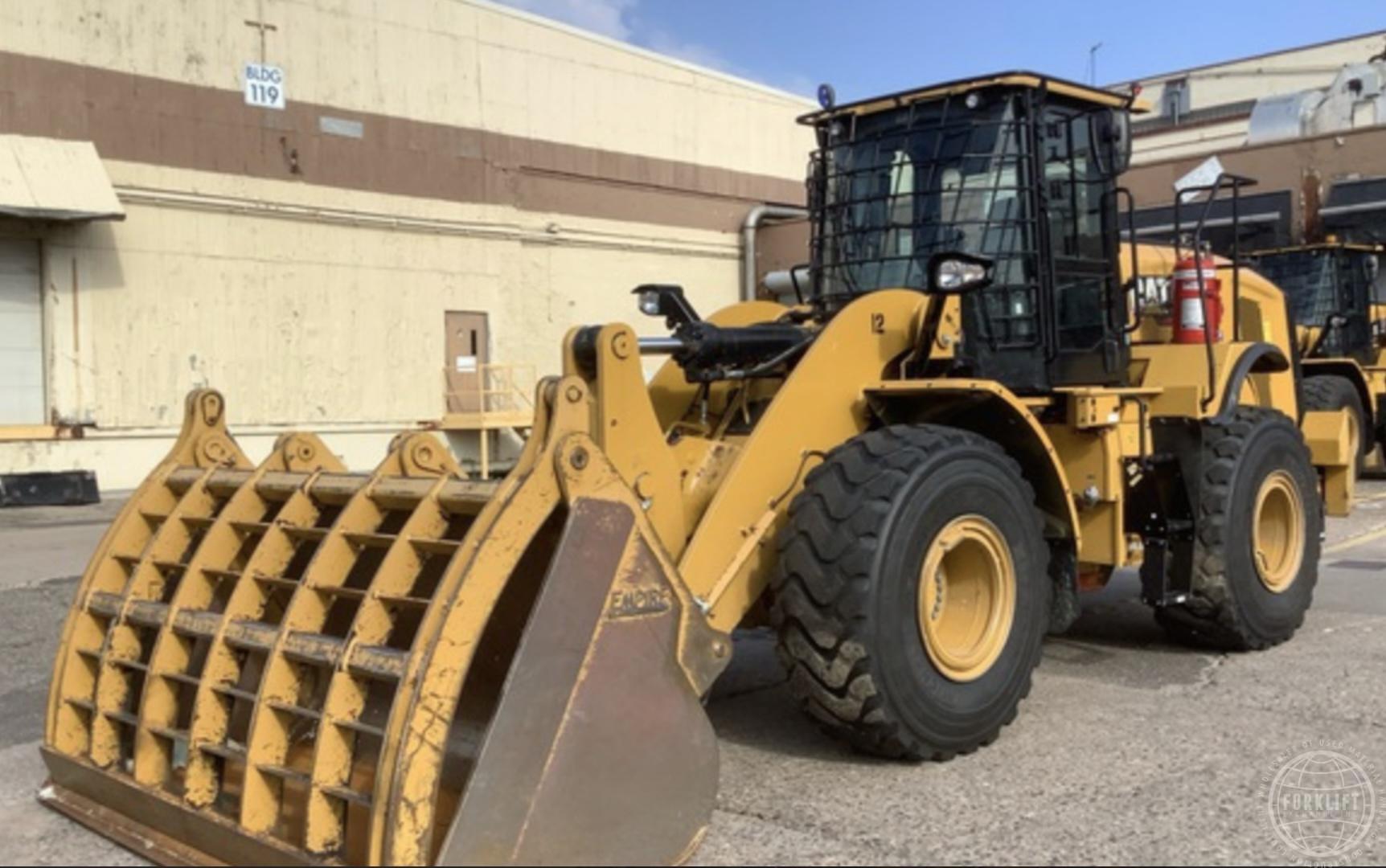 2023 CAT 950M