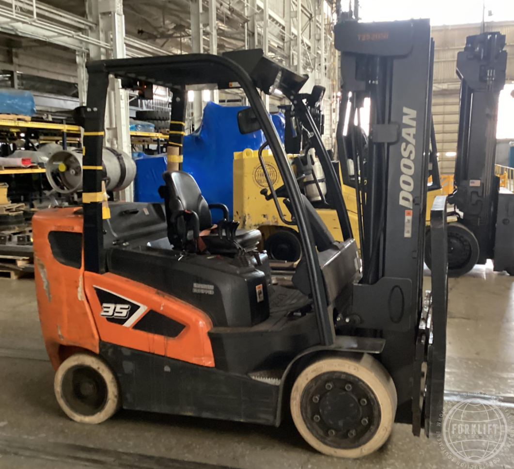 2021 DOOSAN GC35S-9 2021 DOOSAN GC35S-9