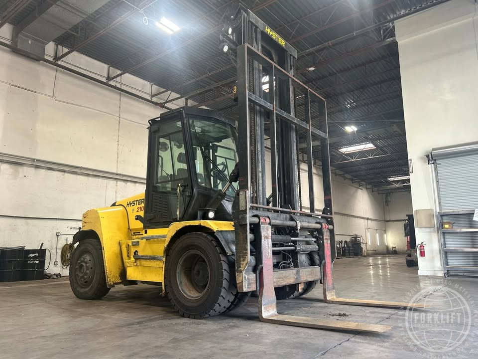 2022 Hyster H210XD
