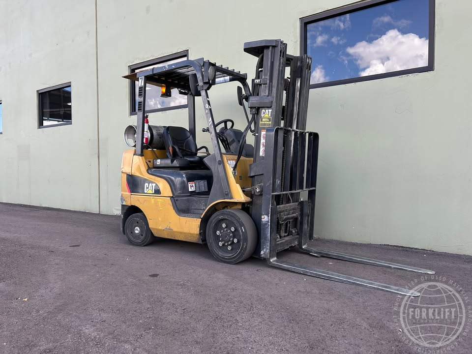 2017 CAT 2C5000