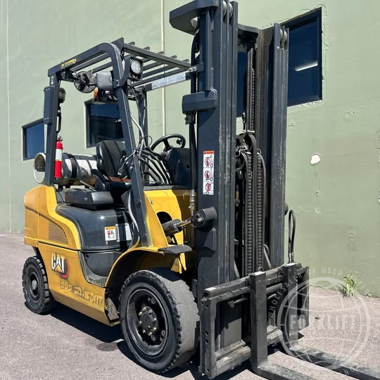 2022 Caterpillar GP25N