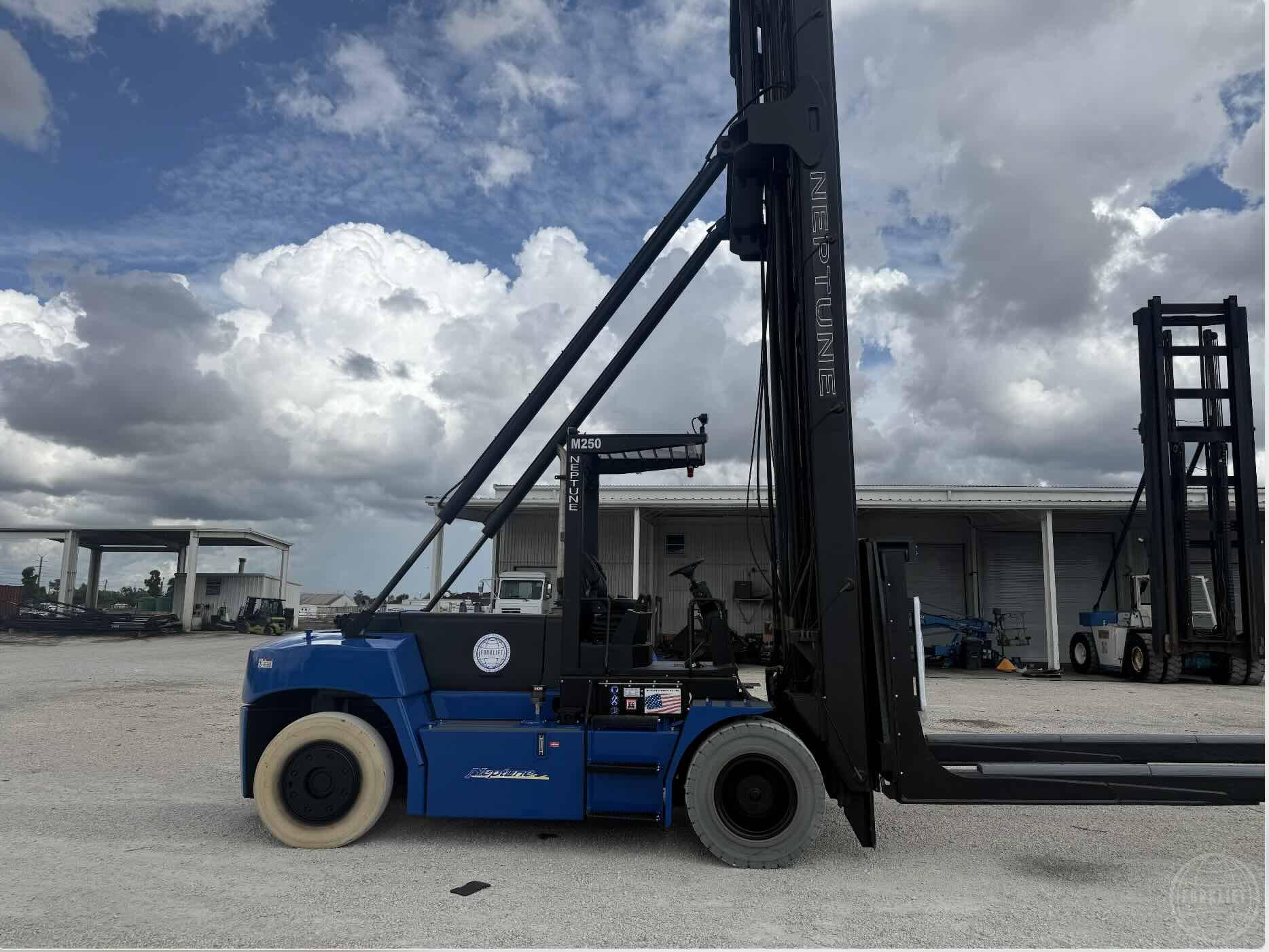 2010_Hoist_Neptune_M250_1
