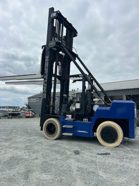 Marina Forklift 2010 Hoist Neptune M250 for Sale Marina Forklift 2010 Hoist Neptune M250 Marina Forklift for Sale