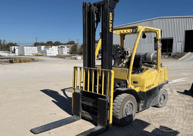 2015 Hyster H80FT 2015 Hyster H80FT Pneumatic Forklift for Sale